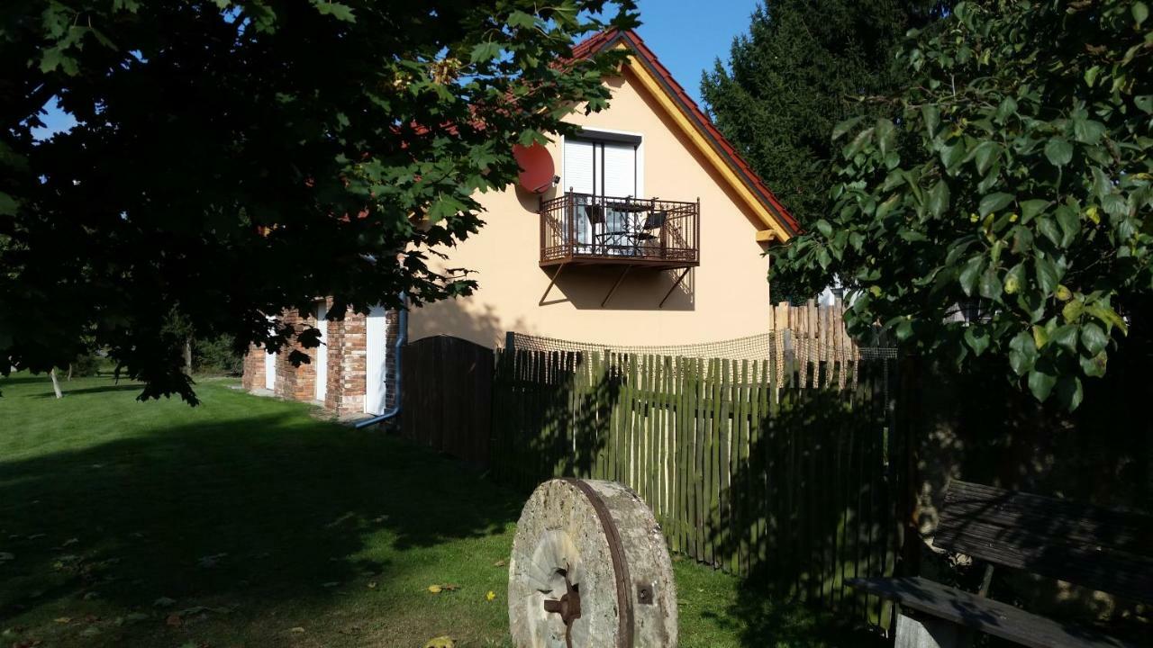 Ferienwohnung Am Muehlstein 吕本 外观 照片